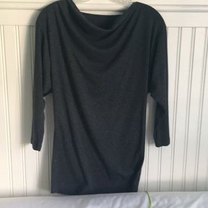 Mid-length sleeve, light shirt